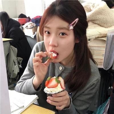 霍先生眼睛怎么又红了