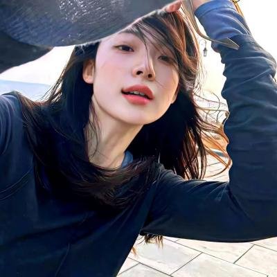 乱世圣光照天琼